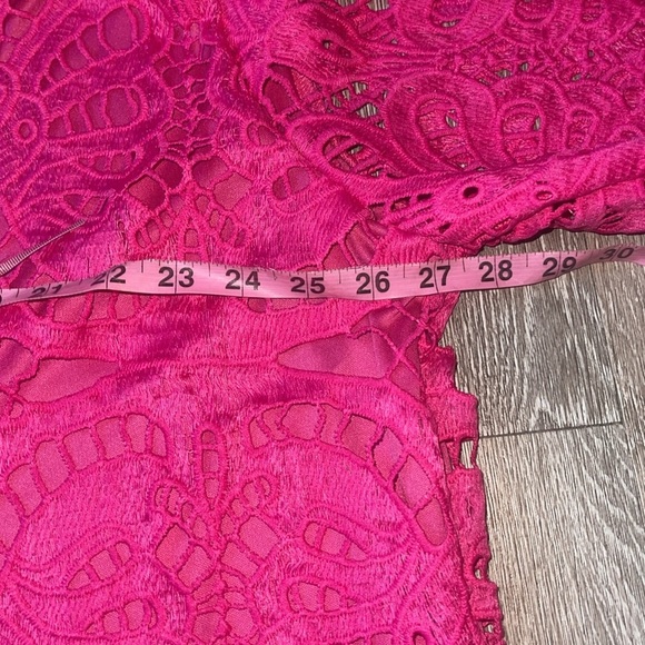 Boohoo size 20 hot pink Richie PLUS PREMIUM CROCHET LACE SHIFT DRESS - Picture 6 of 7